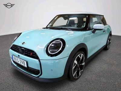 Grön Begagnad 2024 Mini Cooper S Halvkombi | 404 900 kr