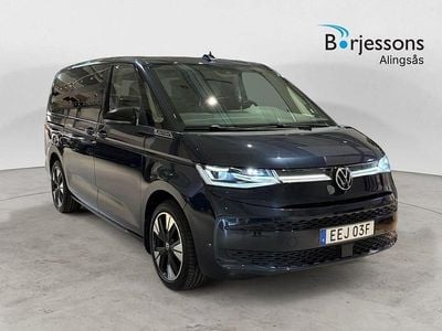 Begagnad VW Multivan 220 HK (161 kW) 2024 Blå Van