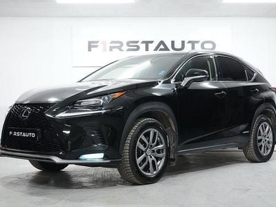 Begagnad Lexus NX300h Business Edition 197 HK (144 kW) 2015 Svart SUV