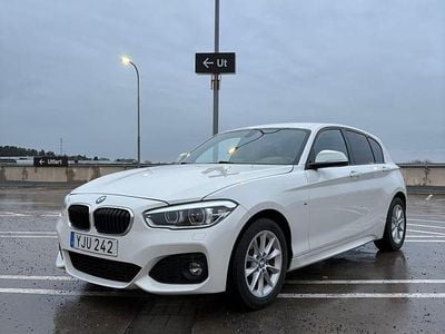 Begagnad 2017 BMW 118 Halvkombi | 149 000 kr (Marknadspris)