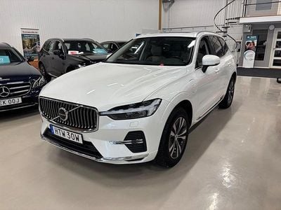 Vit Begagnad 2023 Volvo XC60 Core SUV | 419 000 kr (Marknadspris)