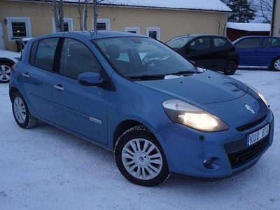 Begagnad Renault Clio R.S. 75 HK (55 kW) 2010 Blå Halvkombi