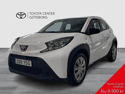 Vit Begagnad 2022 Toyota Aygo X Play SUV | 154 900 kr (Marknadspris)