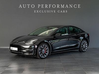 Svart Begagnad 2022 Tesla Model 3 Performance Sedan | 379 900 kr (Lite dyr)