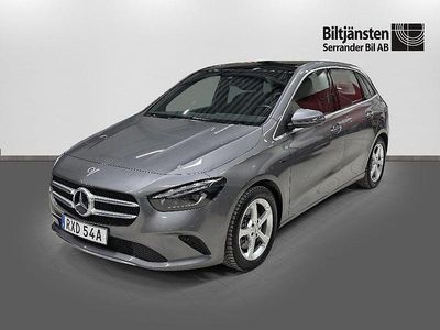 Grå Begagnad 2021 Mercedes B250e Minibuss | 299 900 kr