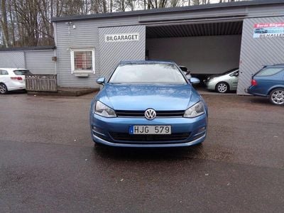 Begagnad VW Golf VII 140 HK (102 kW) 2013 Blå Halvkombi