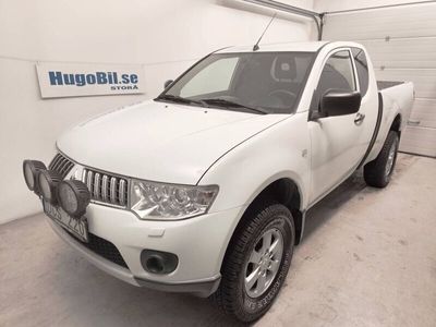 begagnad Mitsubishi L200 Club Cab 2.5 4x4 Euro 5 2013, Pickup