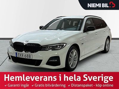 Vit Begagnad 2021 BMW 330e M Sport Kombi | 271 900 kr (Marknadspris)