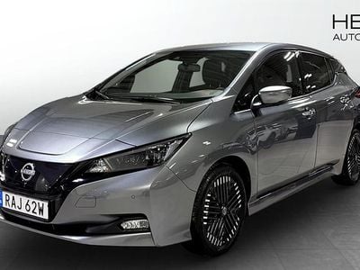 Begagnad Nissan Leaf N-Connecta 110 kW (150 HK) 2023 Svart Halvkombi