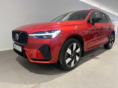 Begagnad Volvo XC60 Ultimate 355 HK (261 kW) 2022 Röd SUV