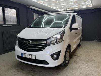 Begagnad Opel Vivaro 125 HK (91 kW) 2019 Vit Minibuss