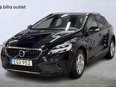 Begagnad Volvo V40 2019 Svart Halvkombi