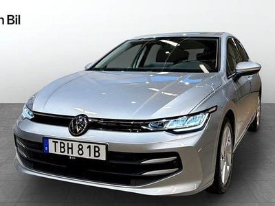 Begagnad VW Golf VIII Life 150 HK (110 kW) 2025 Silver Halvkombi