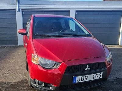 Begagnad Mitsubishi Colt 95 HK (69 kW) 2009 Halvkombi