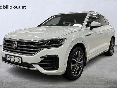 Vit Begagnad 2018 VW Touareg R-line SUV | 359 900 kr (Dyr)