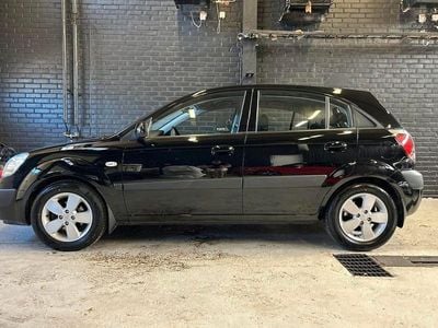 Begagnad 2009 Kia Rio Halvkombi | 72 000 kr (Dyr)