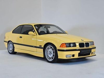 Gul Begagnad 1993 BMW M3 Sportkupé | 299 900 kr