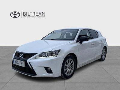 Begagnad Lexus CT200h Sport Line 136 HK (100 kW) 2016 Vit Halvkombi