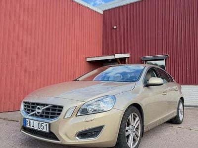 Begagnad Volvo S60 150 HK (110 kW) 2012 Sedan