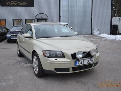 Ljusgrön (grön) Begagnad 2006 Volvo S40 Sedan | 27 000 kr (Dyr)