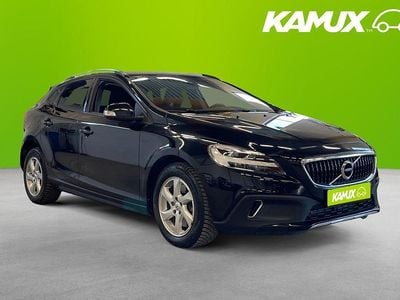 Begagnad Volvo V40 CC 151 HK (111 kW) 2019 Svart Kombi