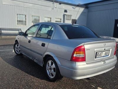 Begagnad Opel Astra 101 HK (74 kW) 2000 Sedan