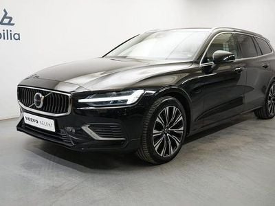 Begagnad Volvo V60 Core 355 HK (261 kW) 2023 Svart Kombi