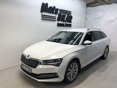 Vit Begagnad 2021 Skoda Superb Kombi | 259 900 kr (Lite dyr)