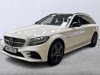 Vit Begagnad 2020 Mercedes C300e AMG line Kombi | 289 900 kr (Marknadspris)