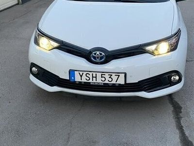 Toyota Auris Touring Sports