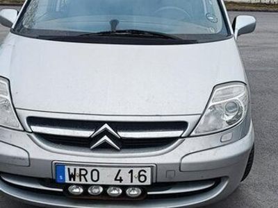 Citroën C8