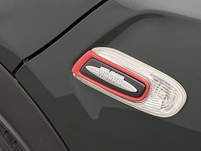 Begagnad Mini John Cooper Works 2015 Grön Halvkombi