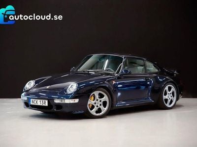 Mörkblå Begagnad 1996 Porsche 993 Turbo Sportkupé | 2 150 000 kr