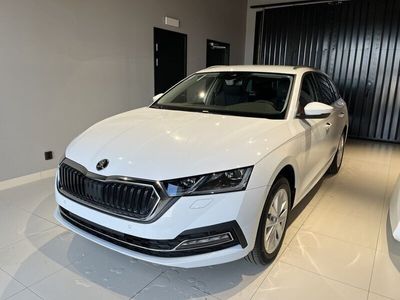 begagnad Skoda Octavia Combi Style TSI 150Hk DSG m-HEV