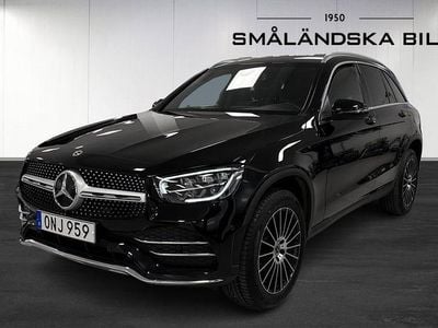 Svart Begagnad 2022 Mercedes GLC300 AMG line SUV | 549 000 kr