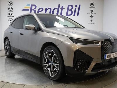 Oxidegråmetallic Begagnad 2023 BMW iX Sport Line SUV | 649 500 kr (Dyr)