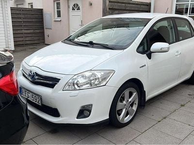 Toyota Auris Hybrid