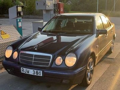 Begagnad 1999 Mercedes E200 | 14 900 kr