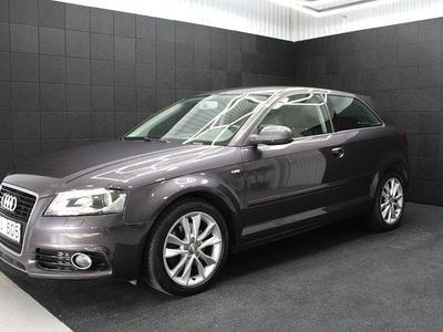 Begagnad Audi A3 S-Line 200 HK (147 kW) 2012 Grå Halvkombi