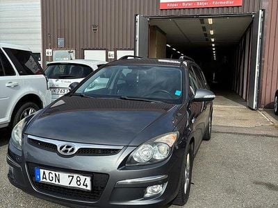 Begagnad Hyundai i30 116 HK (85 kW) 2009 Grå Kombi