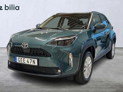 Grön Ny 2025 Toyota Yaris Cross Active SUV | 304 900 kr (Marknadspris)