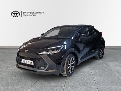 Svart Ny 2025 Toyota C-HR Style SUV | 349 900 kr (Marknadspris)