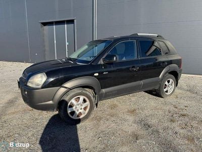 Svart Begagnad 2005 Hyundai Tucson SUV | 1 000 kr