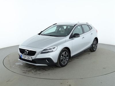 Silver Begagnad 2018 Volvo V40 CC Kombi | 195 000 kr (Marknadspris)