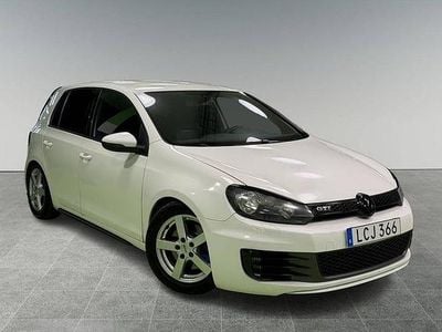 Begagnad VW Golf VI GTI 211 HK (155 kW) 2011 Vit Halvkombi