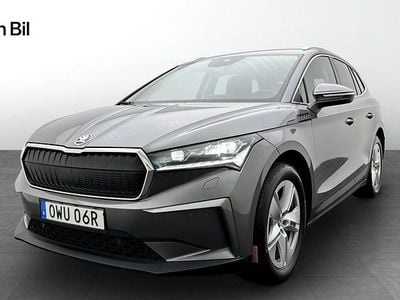 Grå Begagnad 2023 Skoda Enyaq iV SUV | 404 900 kr (Bra pris)