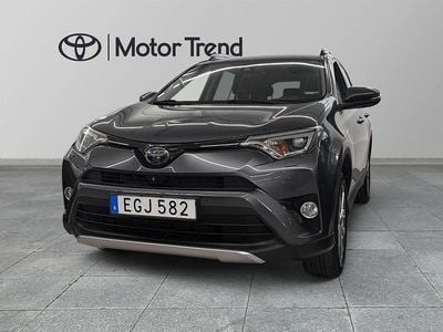 Grå Begagnad 2018 Toyota RAV4 Hybrid Executive SUV | 259 000 kr (Marknadspris)