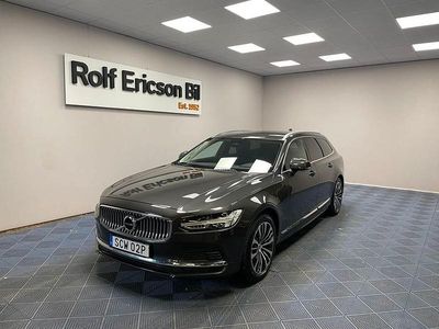 Grå Begagnad 2024 Volvo V90 Core Kombi | 419 500 kr (Marknadspris)