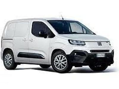 Vit Ny 2025 Fiat e-Doblò Minibuss | 443 625 kr