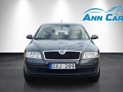 Mörkgrå Begagnad 2008 Skoda Octavia Halvkombi | 39 900 kr (Lite dyr)